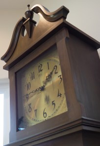 The heirloom Colonial Manufacturing Co., grandfather clock.